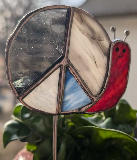Handcrafted stained glass garden plant stake happy snail